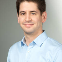 Dr. Holló Balázs